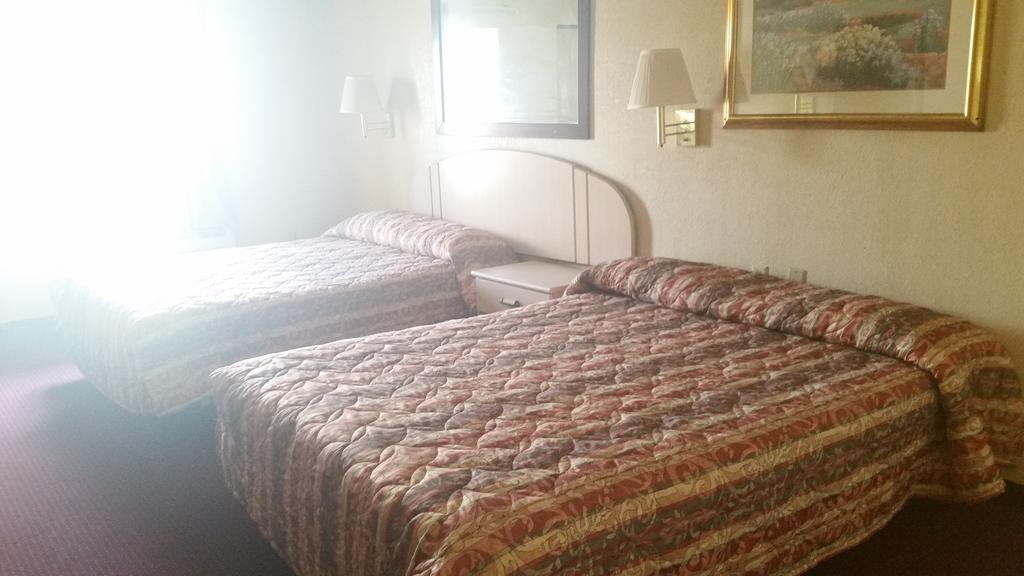 Royal Inn Alachua Δωμάτιο φωτογραφία